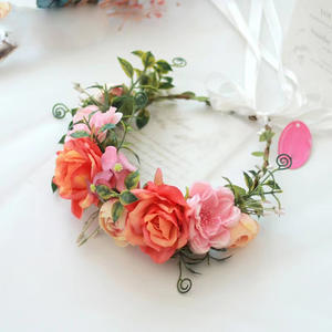 Vente en gros de bandeaux de fleurs pour <span class=keywords><strong>mariage</strong></span> en plein air bandeau de belles couronnes de mariée bandeau <span class=keywords><strong>couronne</strong></span> de fleurs personnalisée - Product Image 5