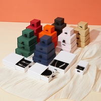 Boîte doublée de velours pour broches et épingles, boîte de rangement pour bijoux avec logo personnalisé
