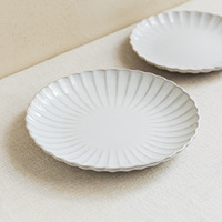 Assiette en céramique blanche gaufrée vintage Design floral écologique pour les fêtes de mariage, les restaurants et les plateaux à dessert pour le dîner