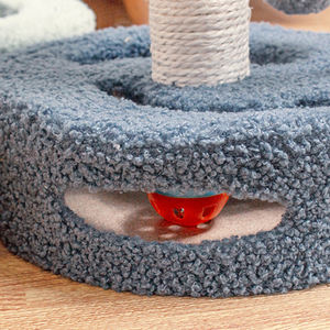 Moderno Tiragraffi per Gatti in Corda di Sisal Flessibile da Appendere, Palo da Arrampicata con Giocattolo a Sfera - Product Image 4