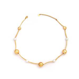 Collier à perles tendance en acier inoxydable 316L plaqué or PVD, bijoux durables et résistants pour femmes - Product Image 1