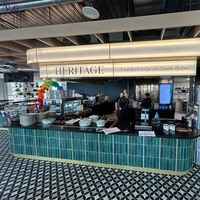 Comptoir de bar en mosaïque en forme de L, moderne et haut de gamme, sur mesure, pour restaurant, café, hôtel et club