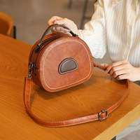 Sac à main de luxe de créateur pour femme, sac bandoulière brodé, pochette à sequins et pompons, petit sac de soirée en polyester, sac à bandoulière de marque tendance