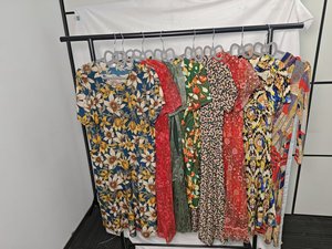 Pacchetti di Abbigliamento Usato da <span class=keywords><strong>Donna</strong></span> <span class=keywords><strong>Modello</strong></span> CLEAR PATH A10, Abiti Casual Taglie Miste in Poliestere/Cotone, Origine Guangdong - Product Image 4