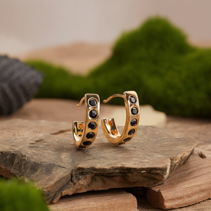 Pendientes de Aro de Acero Inoxidable 316L Chapados en Oro PVD con Piedras Negras, Joyería de Moda - Product Image 2