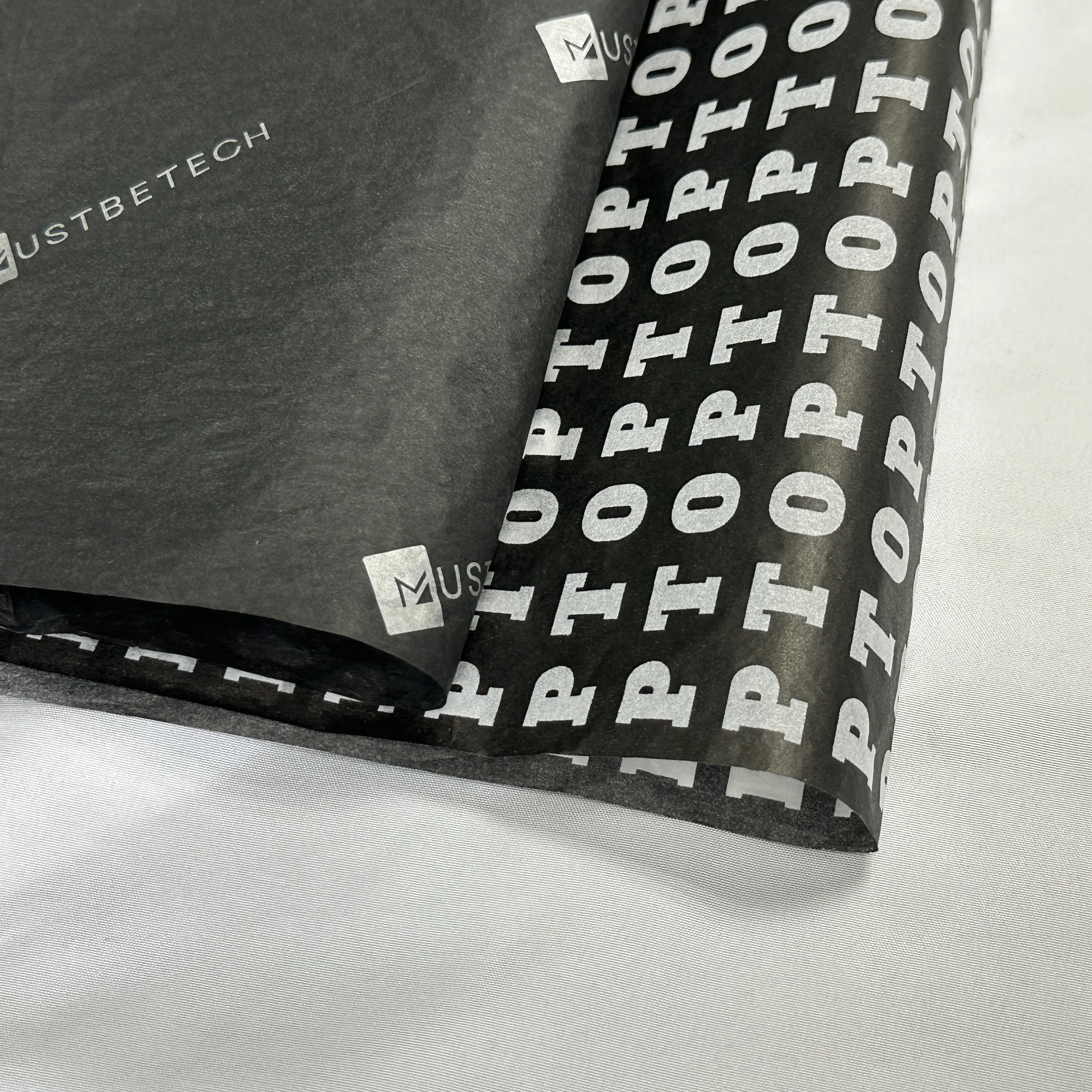 Бесплатная дизайнерская брендовая одежда черная папиросная бумага с логотипом Серебристая оберточная бумага упаковочная бумага