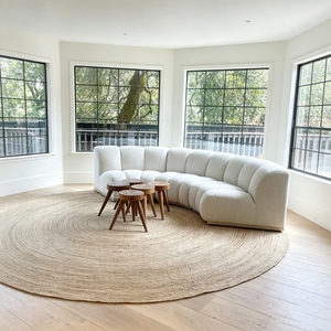 Sofá Modular de Tela Cloud Chesterfield de Estilo Mid-Century con Asientos Profundos y Aislamiento Acústico para Sala de Estar de Villa - Product Image 2