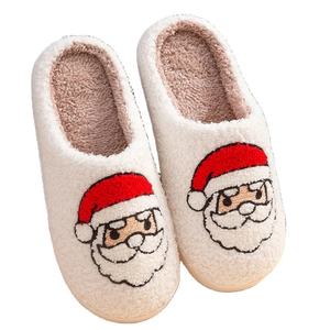 2023 <span class=keywords><strong>français</strong></span> nouveau populaire noël intérieur cadeaux pantoufle pour femmes hommes intérieur extérieur plate-forme hiver blanc moelleux pantoufle - Product Image 6