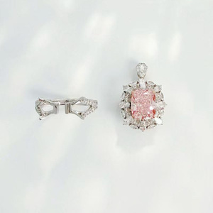 Deslumbrante <span class=keywords><strong>Anillo</strong></span> de Compromiso con Diamante <span class=keywords><strong>Rosa</strong></span> de Corte Cojín de Laboratorio Premium en <span class=keywords><strong>Oro</strong></span> Blanco y <span class=keywords><strong>Rosa</strong></span> de 18K, <span class=keywords><strong>Anillo</strong></span> de Diamante de Laboratorio para Mujer - Product Image 4