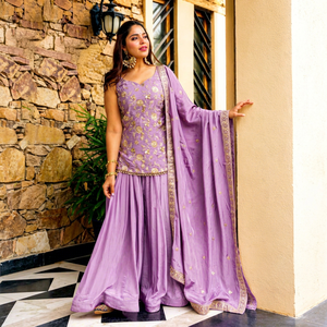 Traje Anarkali de Lavanda con Dupatta, Ropa Tradicional India y Pakistaní para Mujer, Largo hasta el Suelo, para Bodas, Elástico y Holgado - Product Image 1