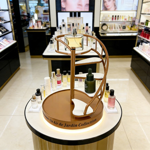 Expositor de acrílico personalizado para bases de maquillaje y cojines con iluminación LED para promoción en tiendas minoristas - Product Image 3