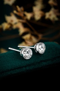 Boucles d'oreilles simples en or PT950 avec diamants de laboratoire, prix de gros, bijoux fins CaiMao, anniversaire, fiançailles - Product Image 3