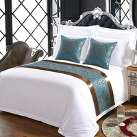 Design moderne Couvre-lit à motif géométrique Écharpe de chemin de lit en polyester écologique pour lits simples King Size pour la décoration d'hôtel