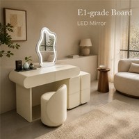 Ensemble coiffeuse deux pièces avec commode à 3 tiroirs, miroir LED, finition gris blanc brillant, table de toilette à fermeture douce pour chambre à coucher et décoration intérieure