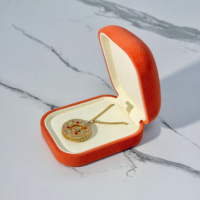 Nouvelle boîte de support de bague en gros en microfibre FANDIJI Source fabricant boîte à bijoux personnalisée ronde exquise pendentif boîte-cadeau