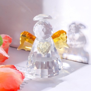 Graziosi Ornamenti a Forma di Angelo con Cuore in Cristallo Artificiale, Mini Decorazioni di Lusso per Scrivania, Arte Francese Fatta a Mano, Tema Cartone Animato - Product Image 3