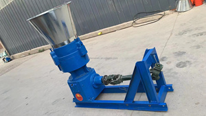 Precio bajo CE PTO Molino de pellets de madera potencia del <span class=keywords><strong>tractor</strong></span> 300 KG/H-400 KG/H molino peletizador de biomasa - Product Image 2