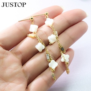 Pendientes colgantes de circón con flor chapados en piedra Natural de moda, borla de cuentas, acero inoxidable Unisex, chapado en oro de 24 quilates, venta al por mayor, blanco - Product Image 1