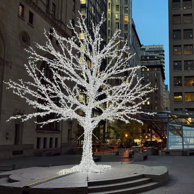 Fiberglass LED Artificial Christmas Tree with Outdoor Lights Eco-Friendly Waterproof 3m New Year Decoration