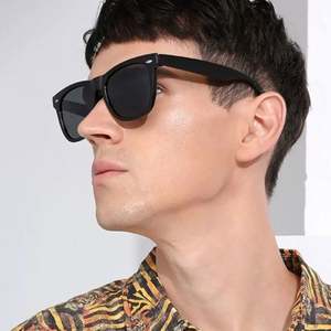 Gafas de Sol Personalizadas con Logotipo 2025, Lentes TAC con Remaches, Protección UV400, Cuadradas, Polarizadas, para Hombre y Mujer - Product Image 2