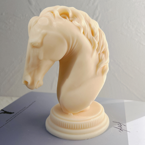Pferdekopf-Statue Kerzenform aus Silikon Büste Reitskulptur Kunstfigur Tier Pony Kerzenform - Product Image 2
