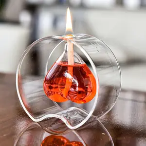 A forma di cuore a forma di candela di vetro lampada da tavolo a olio liquido riutilizzabile lampada a olio decorazione per festa di nozze adorabile