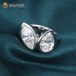 Anillo de Compromiso de Plata 925 con Moissanita Corte Pera Marquise, Diseño Personalizado Goldleaf, Engaste de Bisel Clásico Unisex, Certificado GRA, 7.5g - Product Image 2