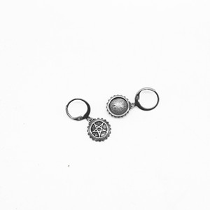 Yunnique Boucles d'oreilles pendantes à la mode en argent tibétain, design géométrique en forme d'étoile pour hommes et femmes - Product Image 2
