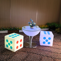 Table de bar LED moderne à haute luminosité pour discothèque, salon, jardin - Mobilier d'extérieur en plastique conçu par Hotel Factory