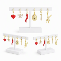 Breloques DIY plaquées or, breloques amovibles Huggie, fermoir mousqueton, pendentif cœur rouge émaillé pour collier et bracelet, en gros