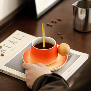 Nouveau design moderne café maison utilisé couleurs vives style nordique tasses à thé <span class=keywords><strong>expresso</strong></span> <span class=keywords><strong>tasse</strong></span> à café <span class=keywords><strong>tasse</strong></span> en porcelaine avec soucoupe pour bureau Bar - Product Image 4