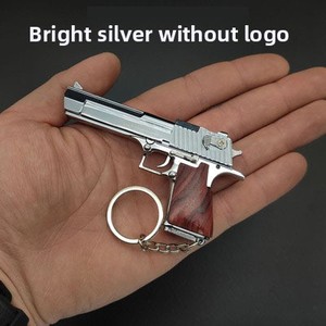 พวงกุญแจรูปปืนเดสเซิร์ทอีเกิ้ล รุ่น 003 ทำจากโลหะ ขนาด 1:3 พร้อมด้ามไม้เนื้อแข็ง ลาย PUBG - Product Image 5