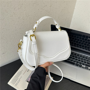 Sacs à dos pour femmes en gros – Sacs à main en cuir PU de haute qualité pour femmes, petits sacs à bandoulière, sacs fourre-tout <span class=keywords><strong>avec</strong></span> <span class=keywords><strong>large</strong></span> <span class=keywords><strong>sangle</strong></span> - Product Image 6