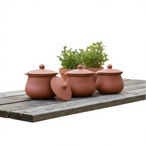 Juego de ollas de barro terracota ecológicas, saludables, antiadherentes, resistentes al óxido, de nuevo diseño (Juego de 3 con tapas) - Product Image 1