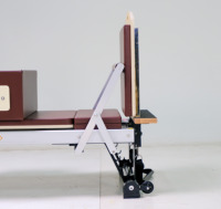 Reformer de Pilates en aluminium haut de gamme avec demi-tournebrise, sangles complètes et jump box, en cuir personnalisé pour studio commercial