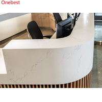 Table de réception en forme de bateau en Corian pour centre hôtelier Beauty Stone