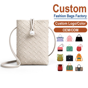 Sac bandoulière pour téléphone en cuir pleine fleur tressé, authentique, directement de l'usine OEM – Design orné de perles |   Essentiel pour les trajets quotidiens et les voyages - Product Image 1