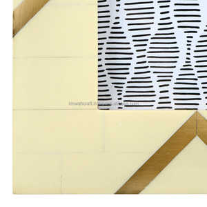 Cadre photo rectangulaire en bois et laiton en résine fait à la main, design à motifs, style classique, écologique, décoration murale, décoration de table - Product Image 5