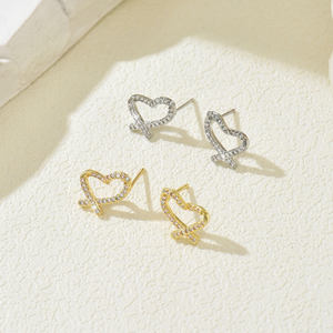 Boucles d'oreilles en forme de cœur en cuivre haut de gamme pour femmes avec pierre principale en Zircon pour les mariages populaires, cadeau d'anniversaire - Product Image 3