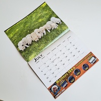 Cetak Kalender Dinding Bulanan Anak Anjing dengan Jilid Jahit Murah