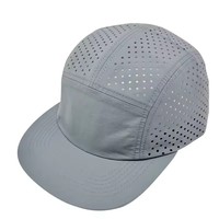 Casquette de course d'été gris non structurée à séchage rapide, 5 panneaux, 100 % polyester, toile perforée découpée au laser de haute qualité pour le camping