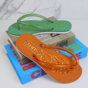 Sandalias de nuevo diseño para mujeres y hombres, fáciles de usar Chanclas de playa, zapatillas para damas - Product Image 5