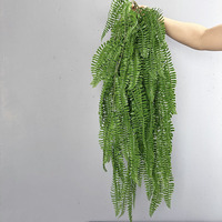 Vente en gros de plantes suspendues de haute qualité pour décoration de plafond fleurs vertes artificielles fougères plantes suspendues
