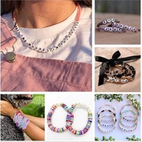 Perles plates en forme de dés de l'alphabet anglais pour enfants, matériel de bracelet, accessoires de perles en vrac faits à la main pour le bricolage