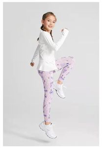 Ropa Deportiva de buena calidad para fitness para niñas, pantalones de <span class=keywords><strong>yoga</strong></span> con estampado de sublimación, de cintura alta, venta al por mayor - Product Image 6