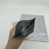 Sacs d'emballage thermoscellables personnalisés pour aliments, viande, poisson, nourriture pour animaux de compagnie, sachets en aluminium à trois soudures latérales