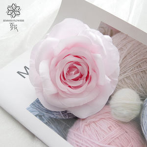 ดอกกุหลาบปลอมทำจากผ้าไหมเทียมสีขาวดูสมจริงสำหรับวันวาเลนไทน์วันขอบคุณพระเจ้างานรับปริญญา - Product Image 5