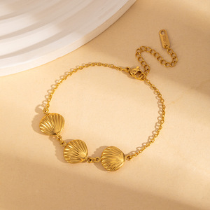 Bracelets SL115 en acier inoxydable 316L plaqué or 18 carats avec breloques étoile de mer et coquillage, résistants au ternissement et imperméables, collection été - Product Image 3