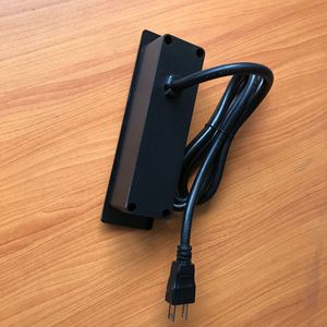Multiprise murale à 2 prises avec 0 port USB-A et 0 port Type-C, 120V 40A, marquage TR, IP20, ABS noir - Product Image 5