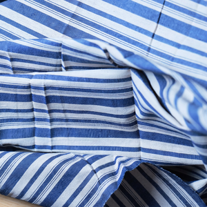 Tela de Algodón Khadi Orgánica Tejida a Mano, Peso Medio 240 GSM, Diseño de Rayas Azules Hecho a Mano, Secado Rápido, Ecológico y Transpirable - Product Image 4